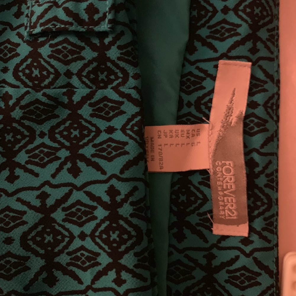 Patterned skirt - Picture 2 of 3